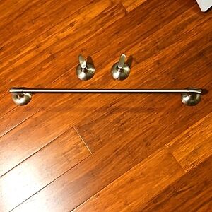 3 piece bathroom accessory set